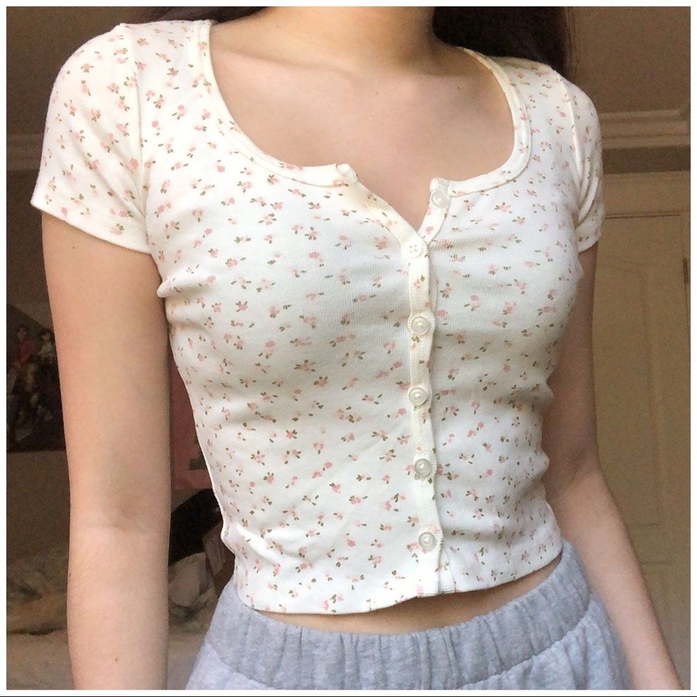 brandy melville zelly floral top